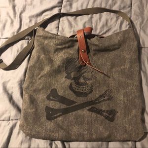 Crossbody Skull Bag